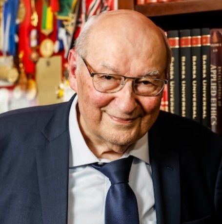 foto Taba Benedicto 933ca